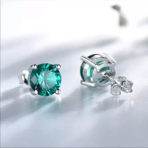 Sterling Silver 925 Emerald Stud Earrings